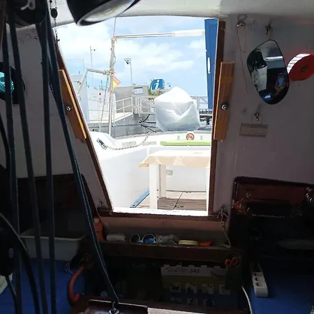 Botel Lanza Boat Arrecife (Lanzarote)