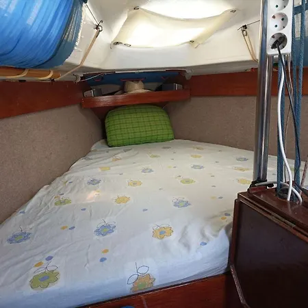 Lanza Boat Hotel en barco Arrecife (Lanzarote)